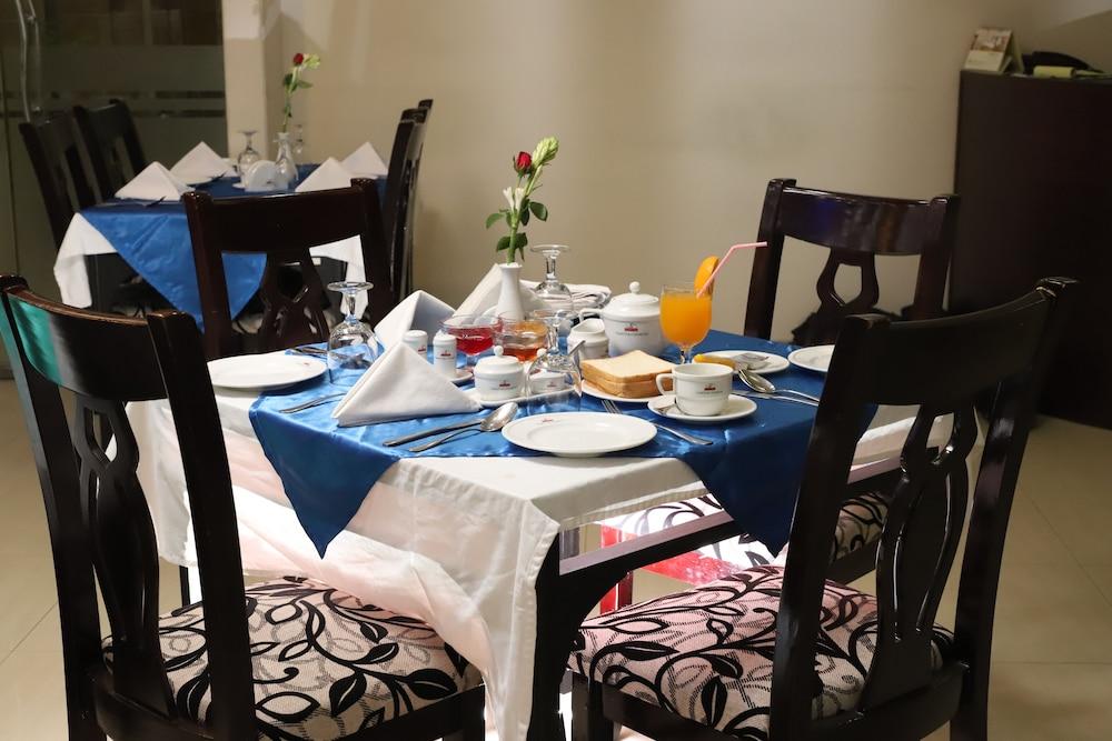 Dhaka Golden Inn - Banani'Lakeside エクステリア 写真