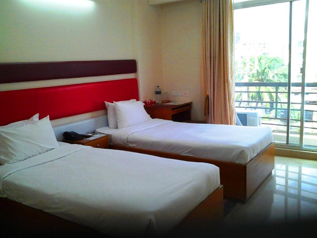 Dhaka Golden Inn - Banani'Lakeside エクステリア 写真