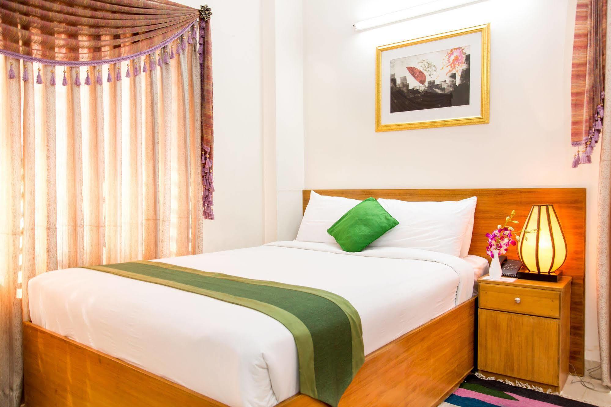 Dhaka Golden Inn - Banani'Lakeside エクステリア 写真