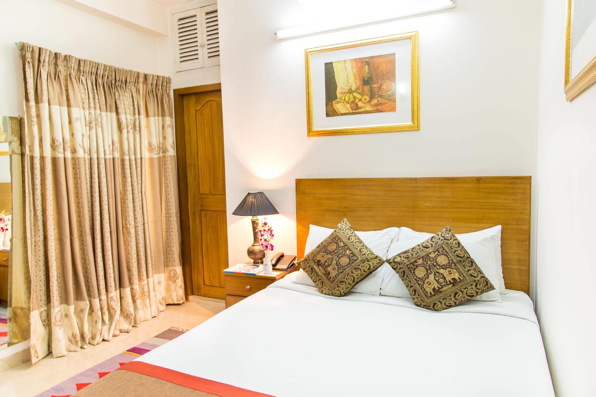 Dhaka Golden Inn - Banani'Lakeside エクステリア 写真