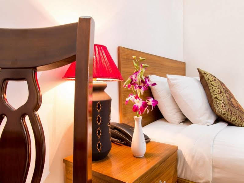 Dhaka Golden Inn - Banani'Lakeside エクステリア 写真
