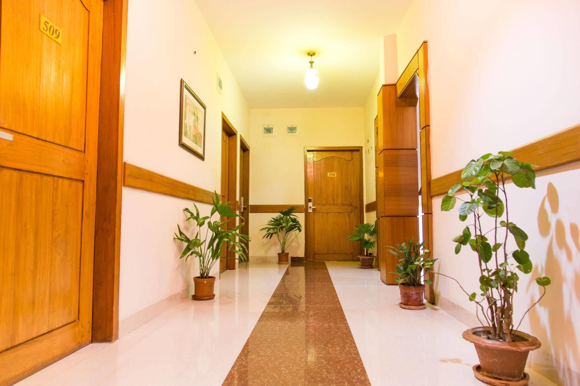 Dhaka Golden Inn - Banani'Lakeside エクステリア 写真
