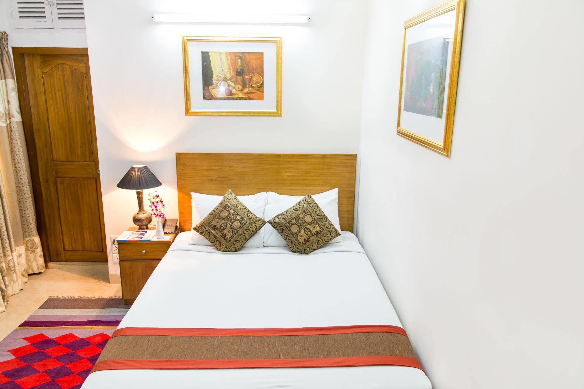 Dhaka Golden Inn - Banani'Lakeside エクステリア 写真