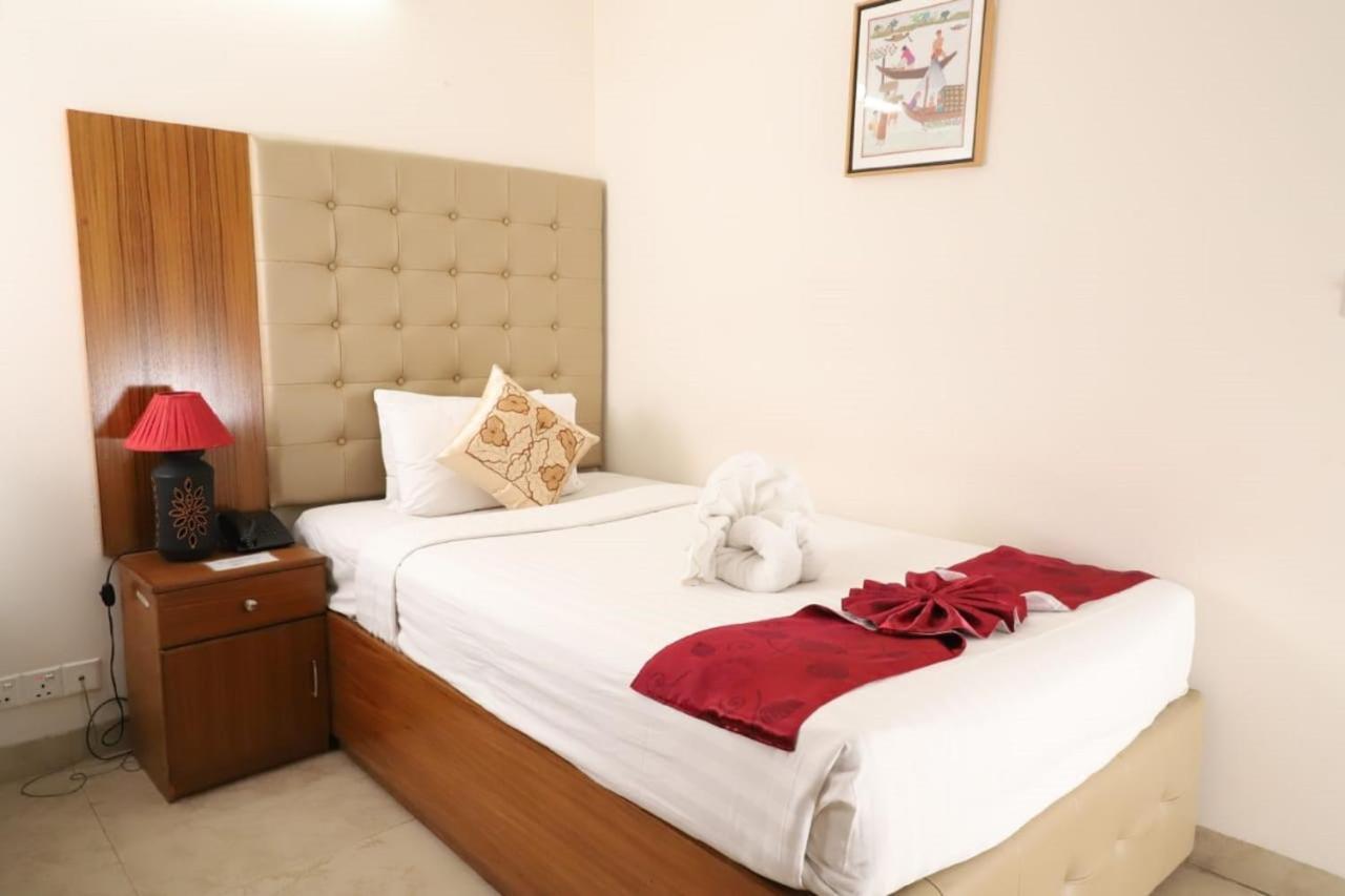 Dhaka Golden Inn - Banani'Lakeside エクステリア 写真